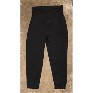 Black Fabletics Leggings